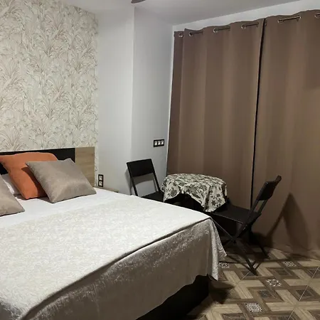 Plaza Pedro Cuevas Boliches Гостевой дом Фуэнхирола