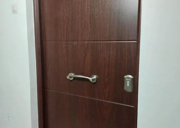 בית הארחה Plaza Pedro Cuevas Boliches 3*