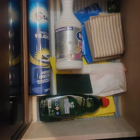 Plaza Pedro Cuevas Boliches 招待所 丰希罗拉